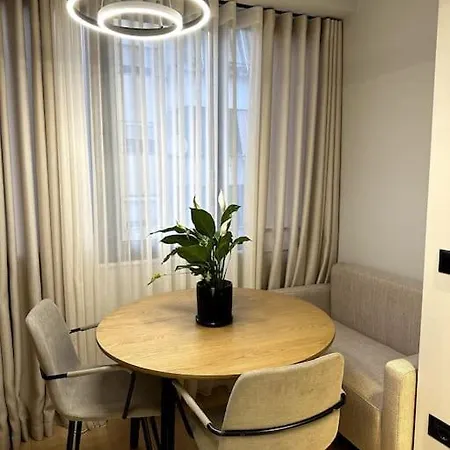 Apartment Adger Luxury Tirana