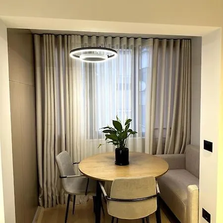 Apartment Adger Luxury Tirana